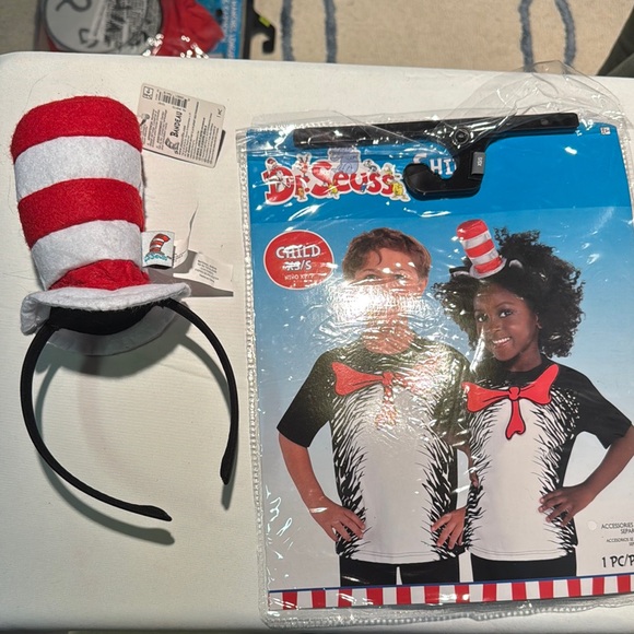 Dr. Seuss Cat in the Hat Kids Costume - Picture 1 of 5
